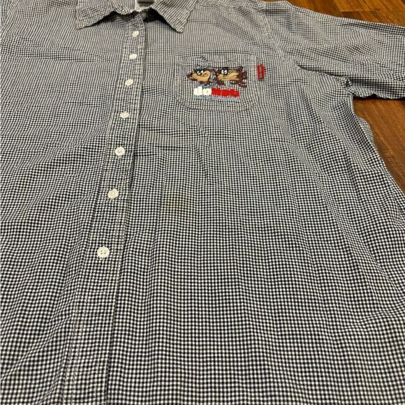 Looney Tunes Warner Bros vintage black/white plaid short sleeve button down - Picture 5 of 6